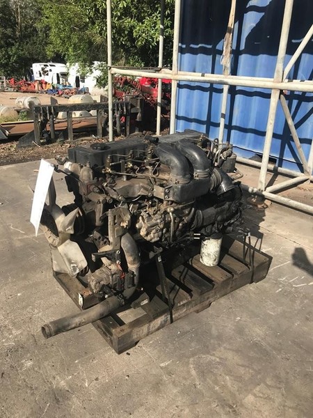 ISUZU 6HH1 Engine