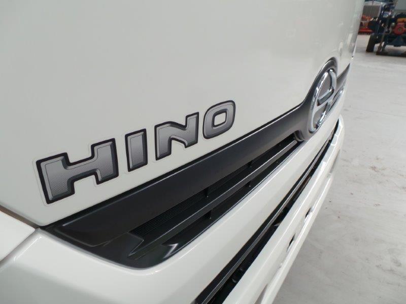 2015 HINO 616 - 300 SERIES