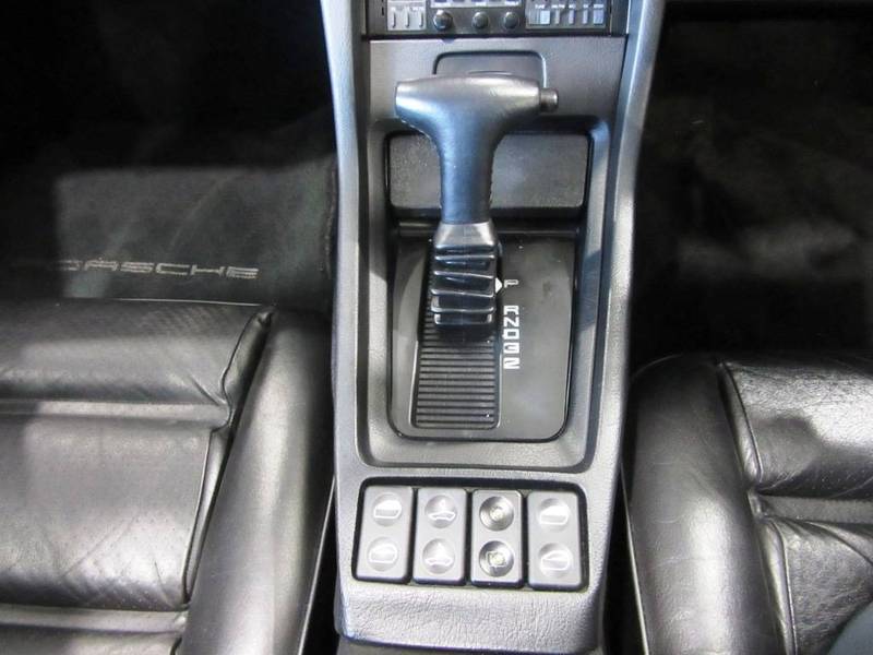 1986 PORSCHE 928 S