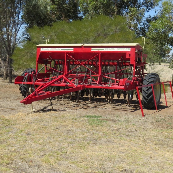 NAPIER GRASSLANDS TRASH SEEDER 4763