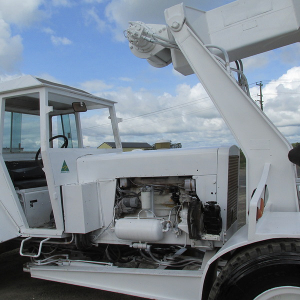 BHB Linmac. 10 Ton Capacity