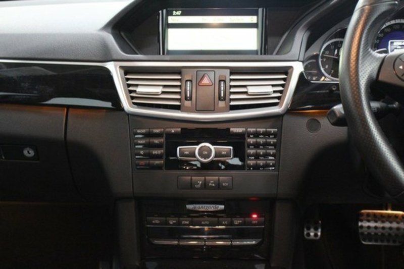 2011 MERCEDES-BENZ E250 CDI AVANTGARDE 212 MY11