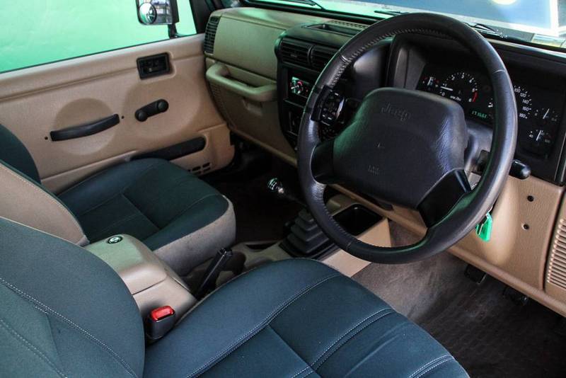 2000 JEEP WRANGLER RENEGADE (4x4) TJ
