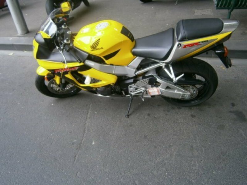 2001 HONDA CBR900RR (fireblade)