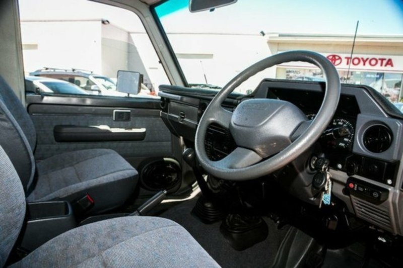 2009 TOYOTA LANDCRUISER GXL (4x4) VDJ79R