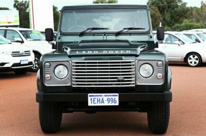 2009 LAND ROVER DEFENDER 110 (4x4) MY09
