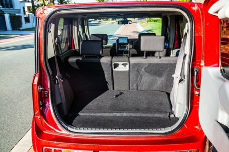 2004 NISSAN CUBE EX BGZ11
