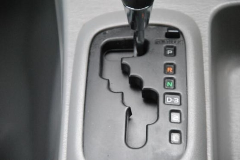 2011 TOYOTA HILUX SR KUN26R MY10
