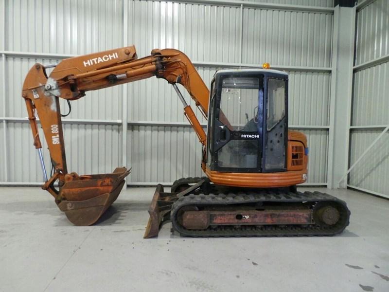 2001 HITACHI EX75UR