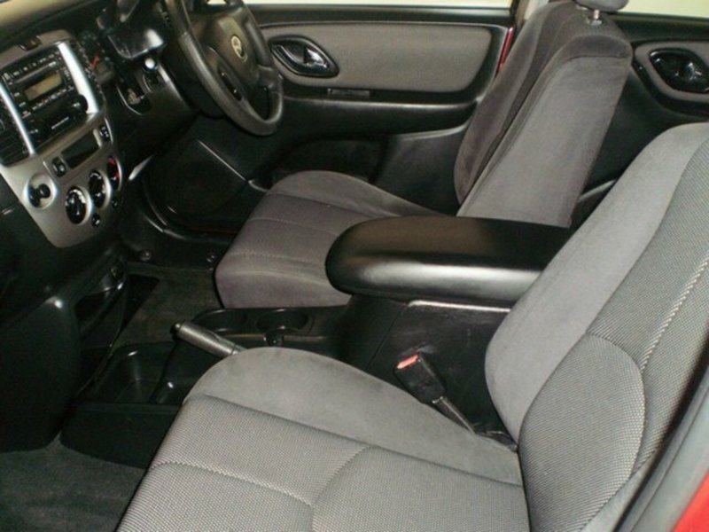 2003 MAZDA TRIBUTE CLASSIC