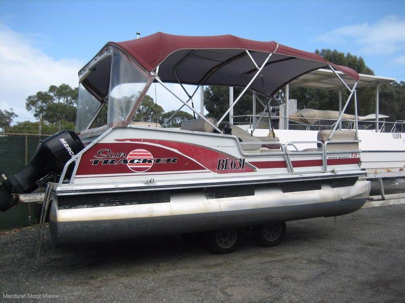 Sun Tracker Bass Buggy 18