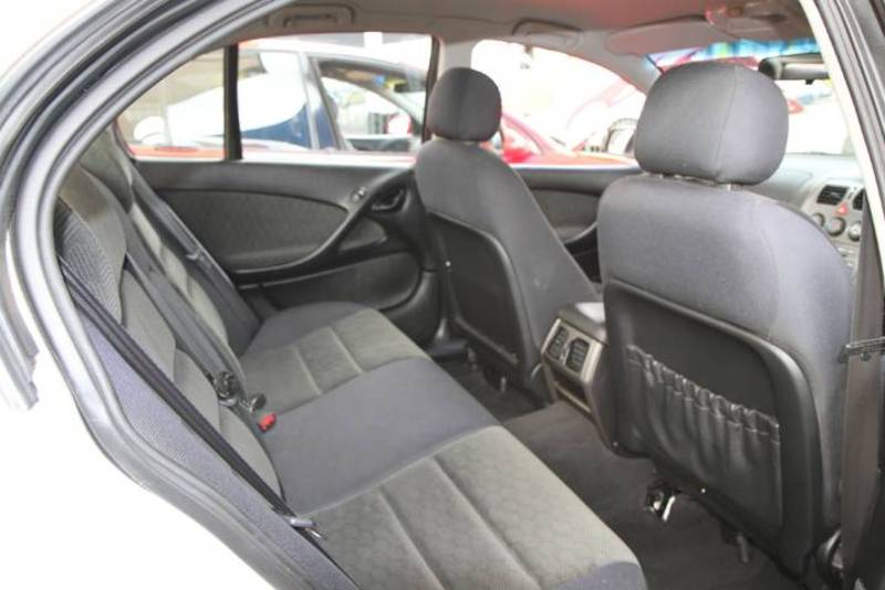 2004 HOLDEN COMMODORE EQUIPE VYII