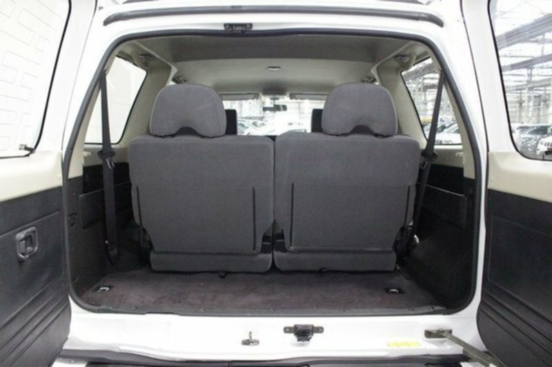 2006 NISSAN PATROL ST (4x4) GU IV