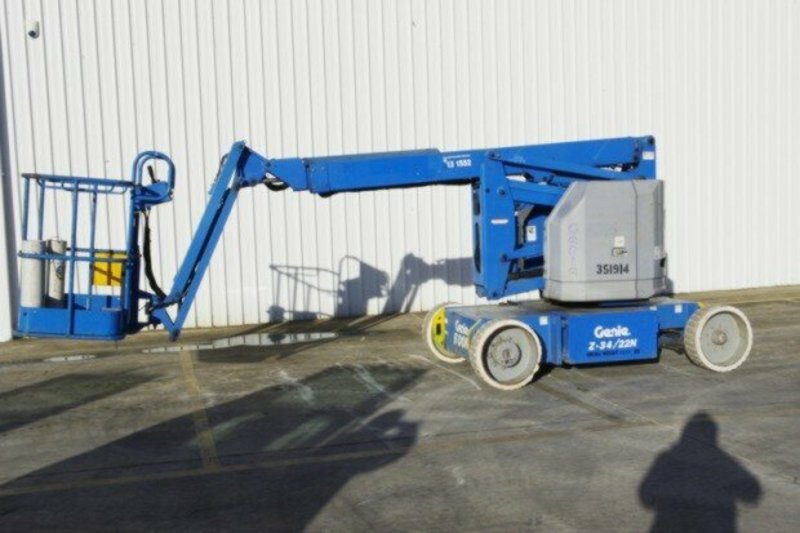 2002 GENIE 14492 Z3422N Crane Lifting