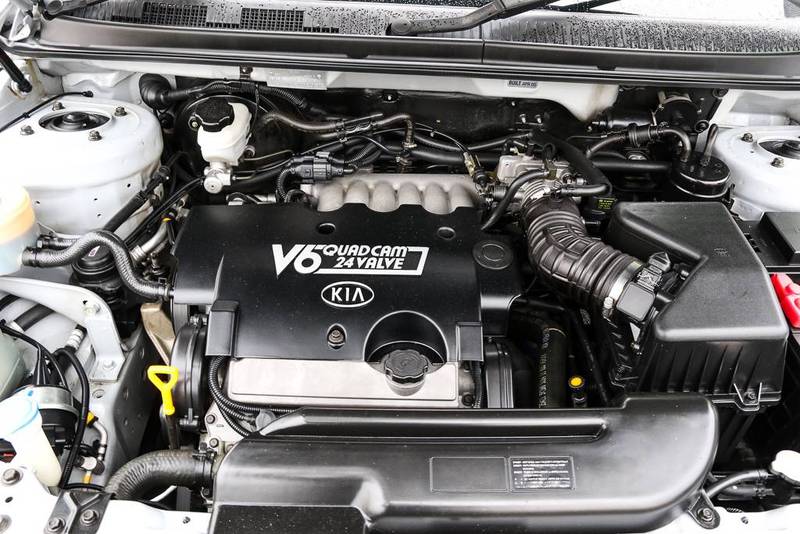2005 KIA CARNIVAL LS KV11