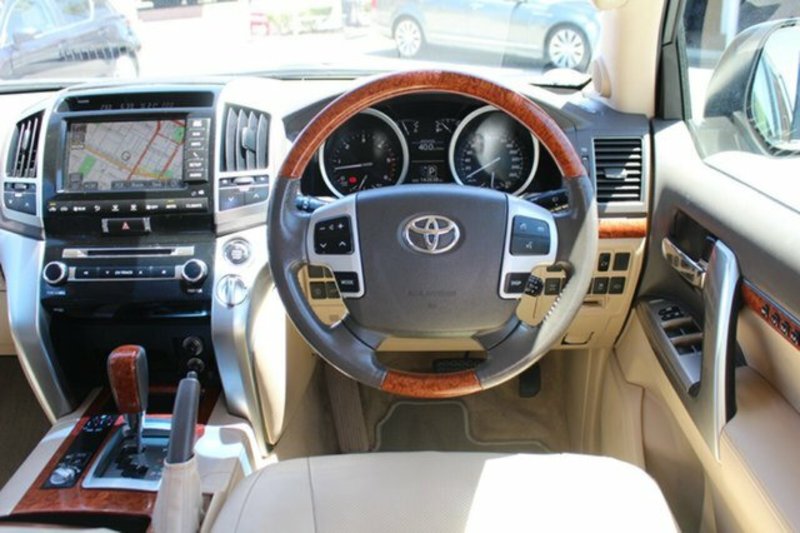 2012 TOYOTA LANDCRUISER SAHARA (4x4) VDJ200R MY12