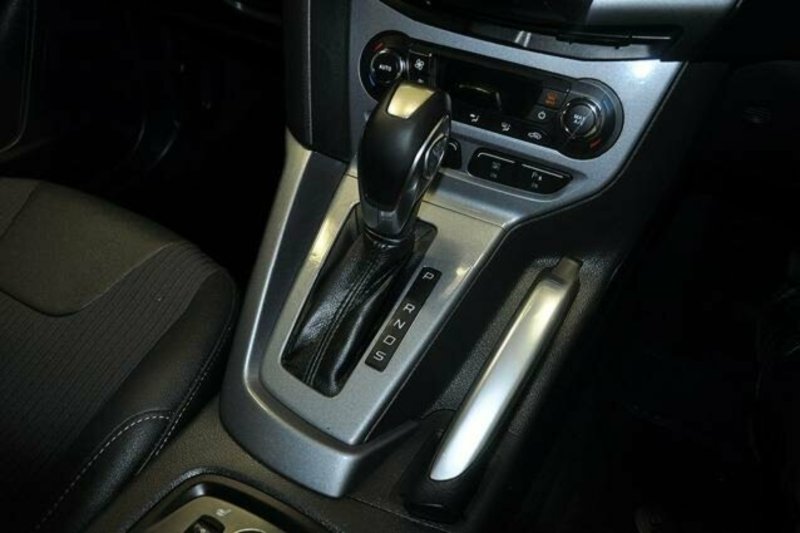 2011 FORD FOCUS TITANIUM LW