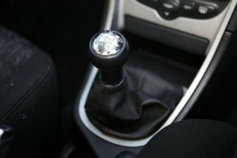 2002 PEUGEOT 307 XS T5