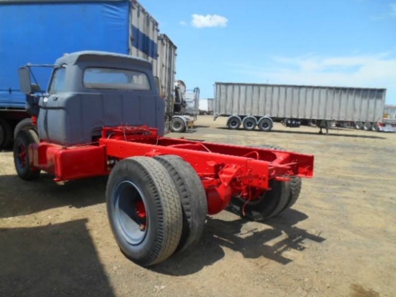 FORD F800 CREW F800 CREW Truck