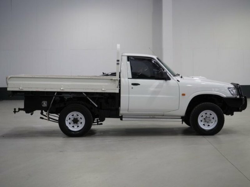 2006 NISSAN PATROL ST (4x4) GU