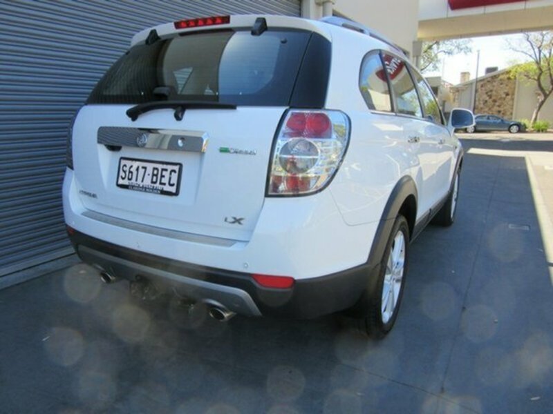 2011 HOLDEN CAPTIVA 7 LX (4x4) CG SERIES II