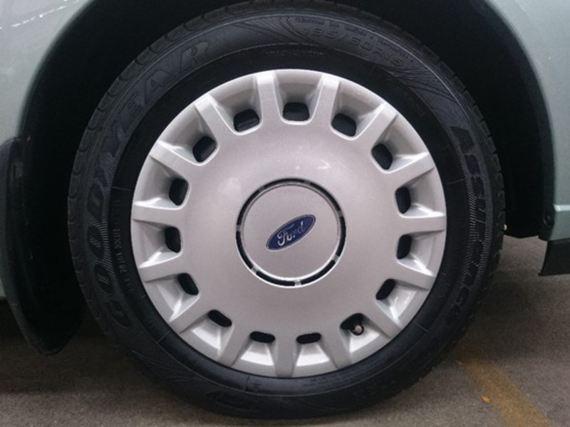 2004 FORD FOCUS CL LR