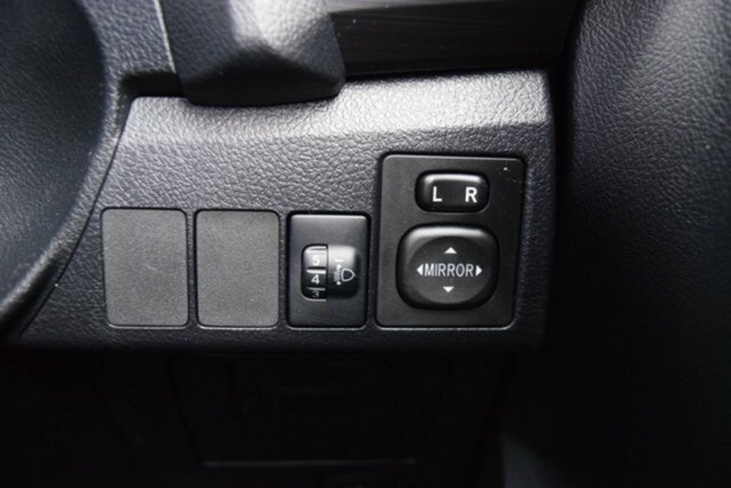 2013 TOYOTA COROLLA ASCENT ZRE182R