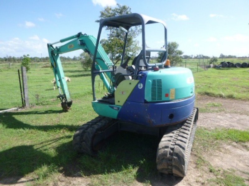2009 IHI 40VXL Excavator