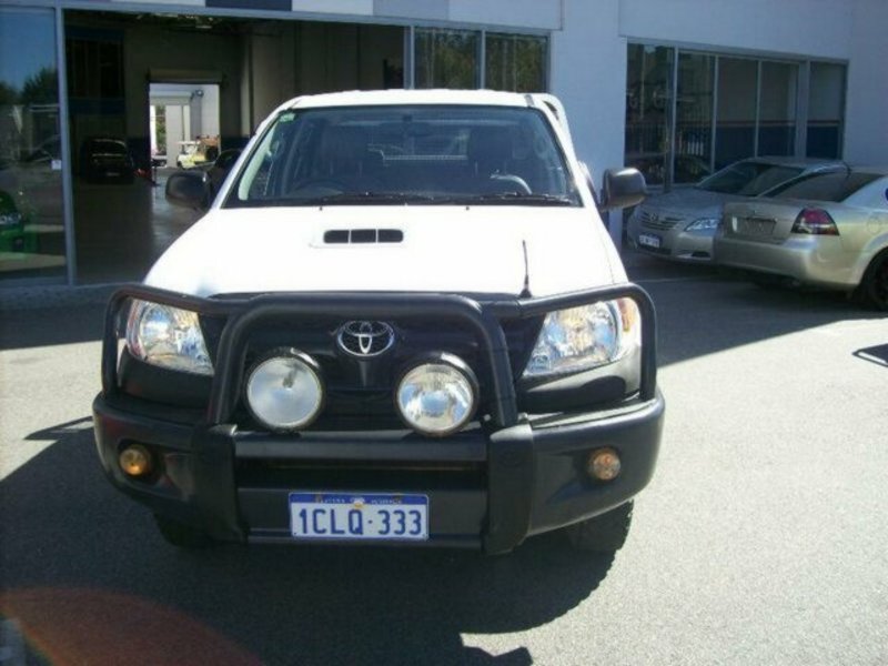 2006 TOYOTA HILUX SR (4x4) KUN26R