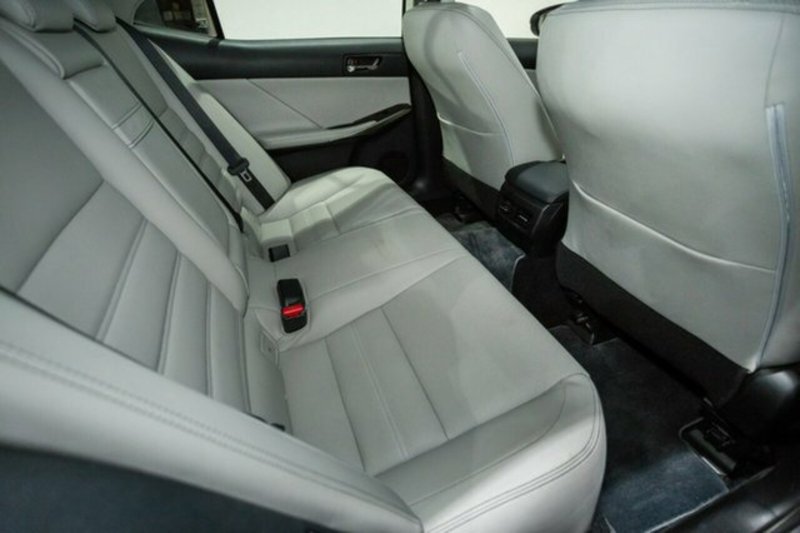 2014 LEXUS IS300h LUXURY HYBRID AVE30R MY15
