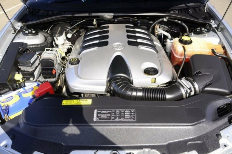2003 HOLDEN COMMODORE SV8 VY