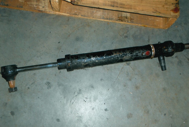 POWER STEERING RAM