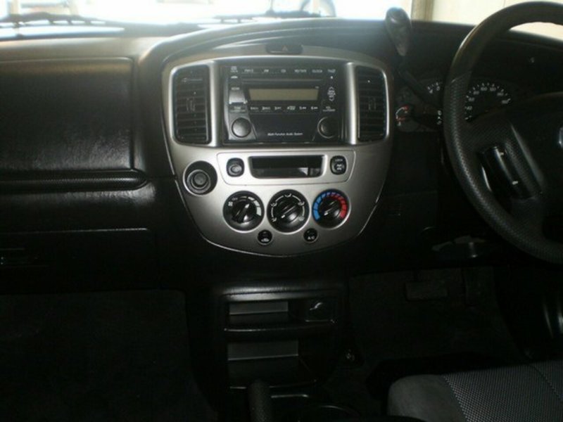 2003 MAZDA TRIBUTE CLASSIC