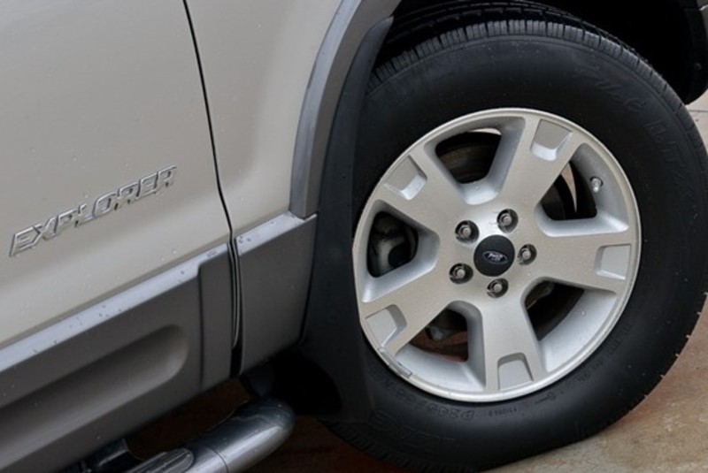 2004 FORD EXPLORER XLT UZ