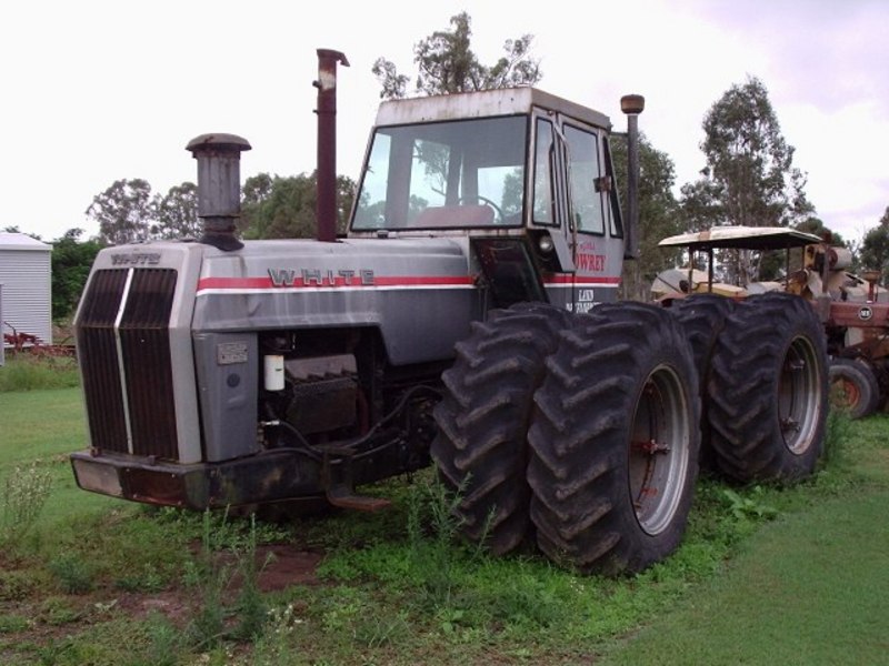WHITE FIELD BOSS