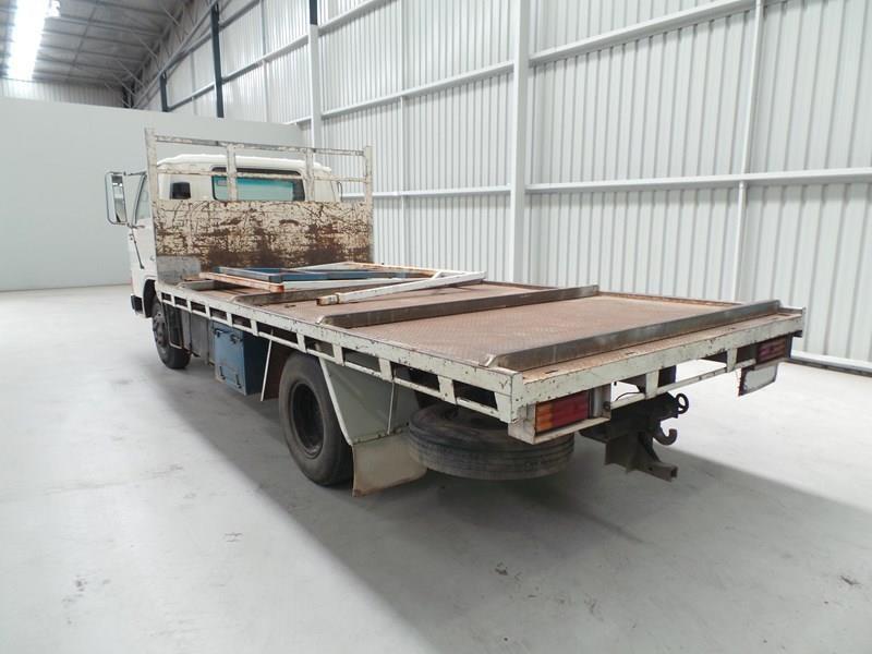 1985 FORD TRADER 0811