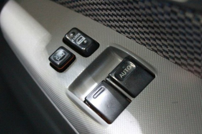 2009 TOYOTA HILUX SR (4x4) KUN26R 08 UPGRADE