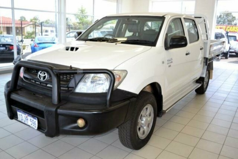 2010 TOYOTA HILUX SR (4x4) KUN26R 09 UPGRADE