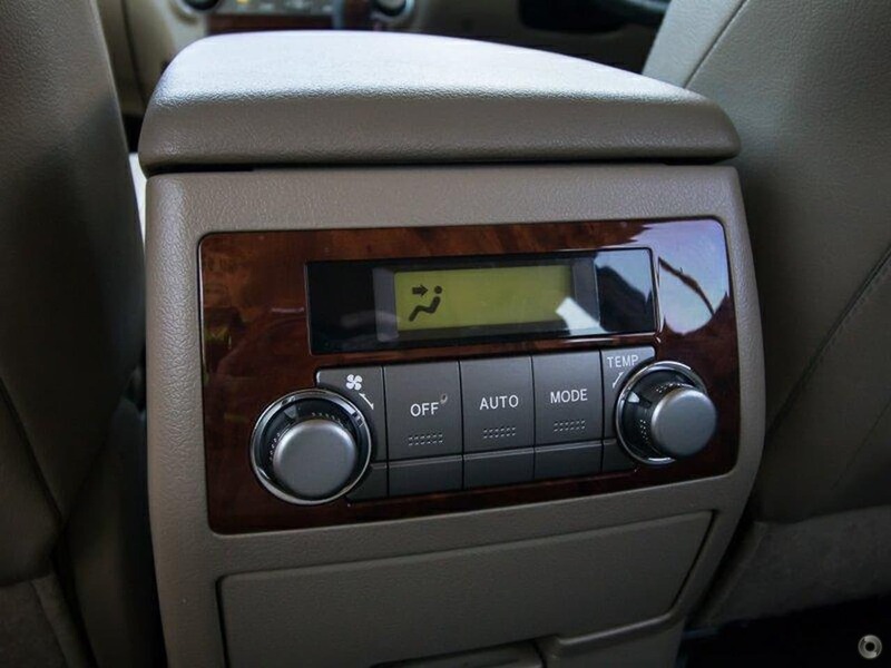 2011 TOYOTA KLUGER GRANDE GSU40R