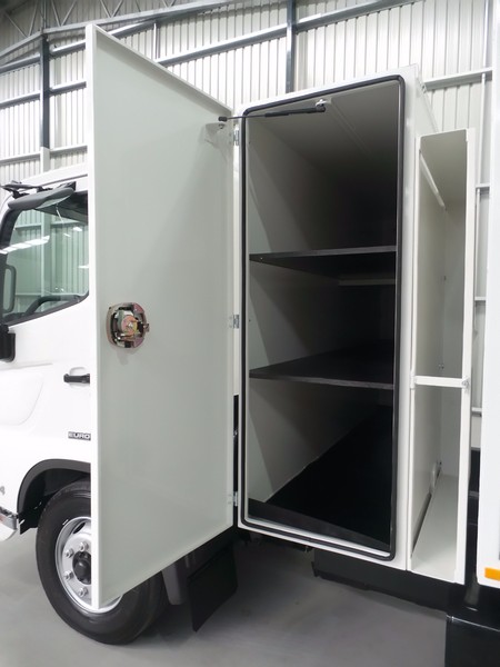 2016 HINO FD 1124-500 Series FD 1124-500 Series Truck