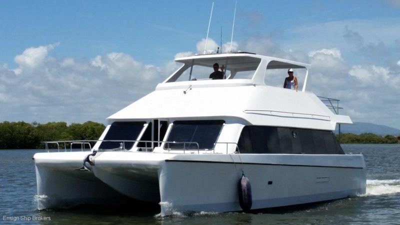 Explorer 40 Powercat