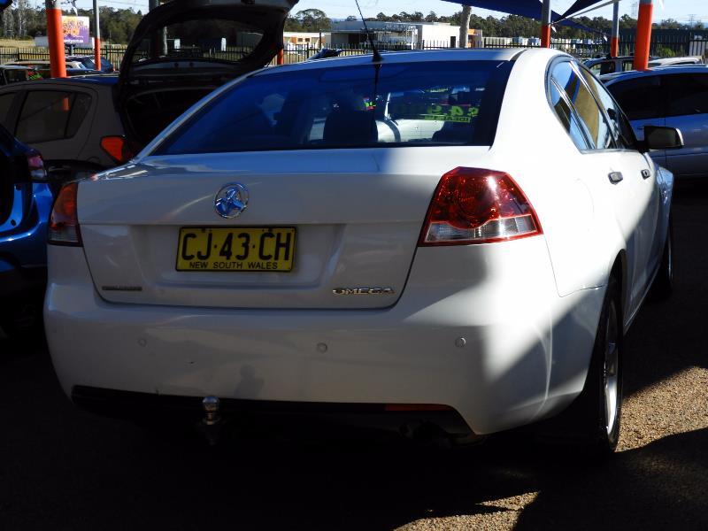 2006 HOLDEN COMMODORE OMEGA VE