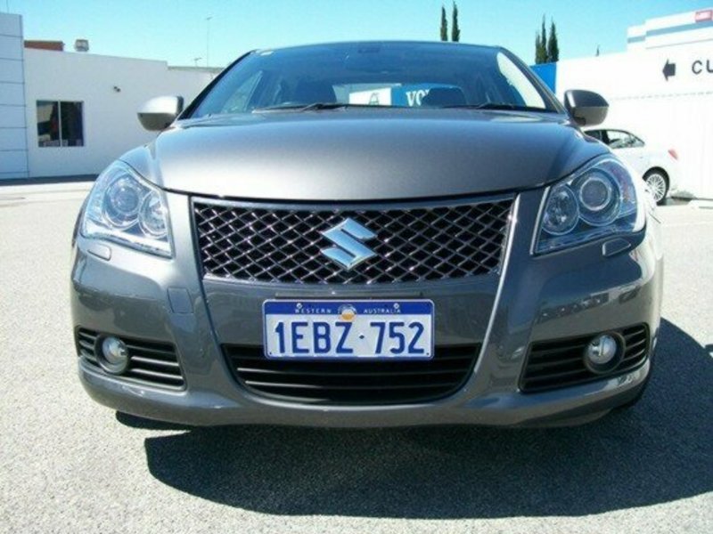 2012 SUZUKI KIZASHI Prestige FR MY13