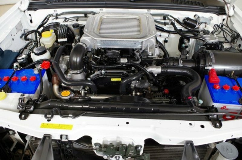 2013 NISSAN NAVARA ST-R D22 S5