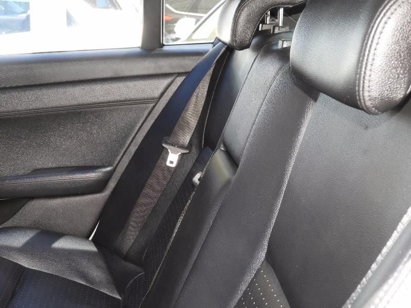 2011 HOLDEN CALAIS VE II
