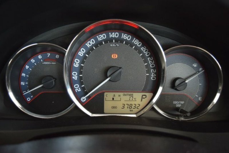 2013 TOYOTA COROLLA ASCENT ZRE182R