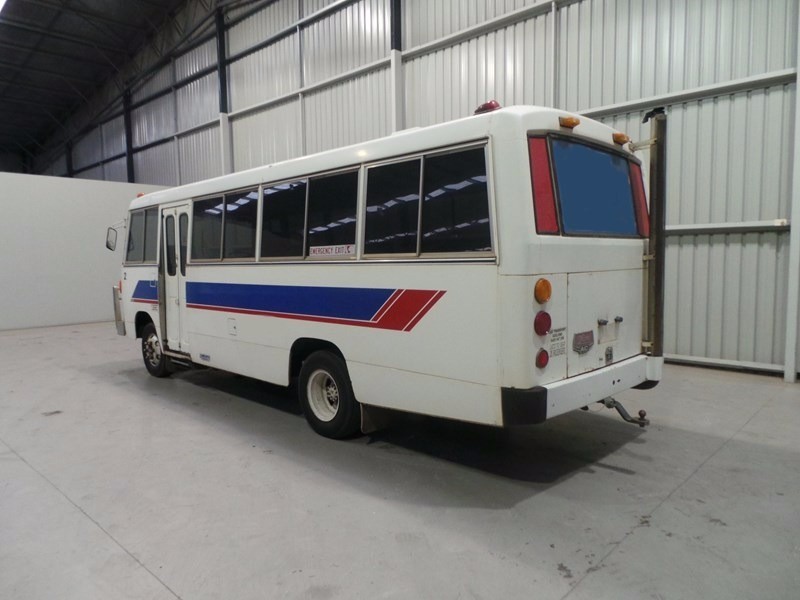 1984 HINO AC140 Bus