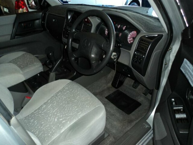 2000 MITSUBISHI PAJERO GLX LWB (4x4) NM