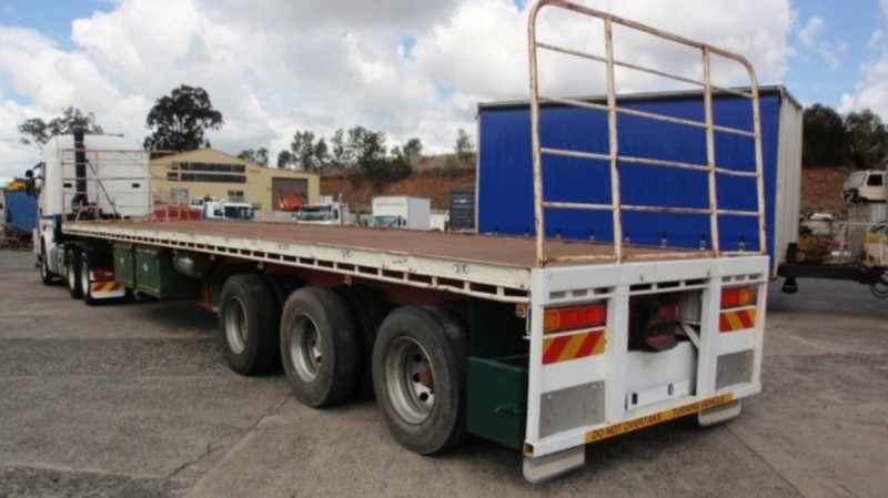 1994 Freighter Flat top RT LeadMid Trailer