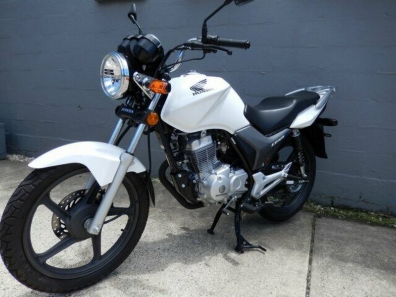 2012 HONDA 125CC CB125E MY12